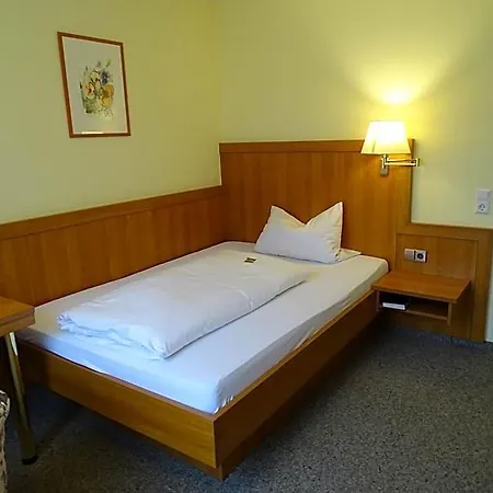 Engel Hotell 3*