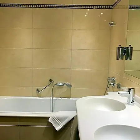Engel Hotell